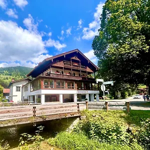 Garni Koenigslinde - Wandern, Radeln, Skifahren & Geniessen Hotel